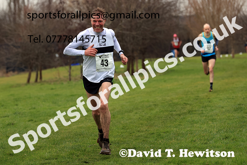 Mens 35s to 64s and, 2025 NEMAA Cross Country Champs., Acklam, Middlesbrough. Photo: David T. Hewitson/Sports for All Pics